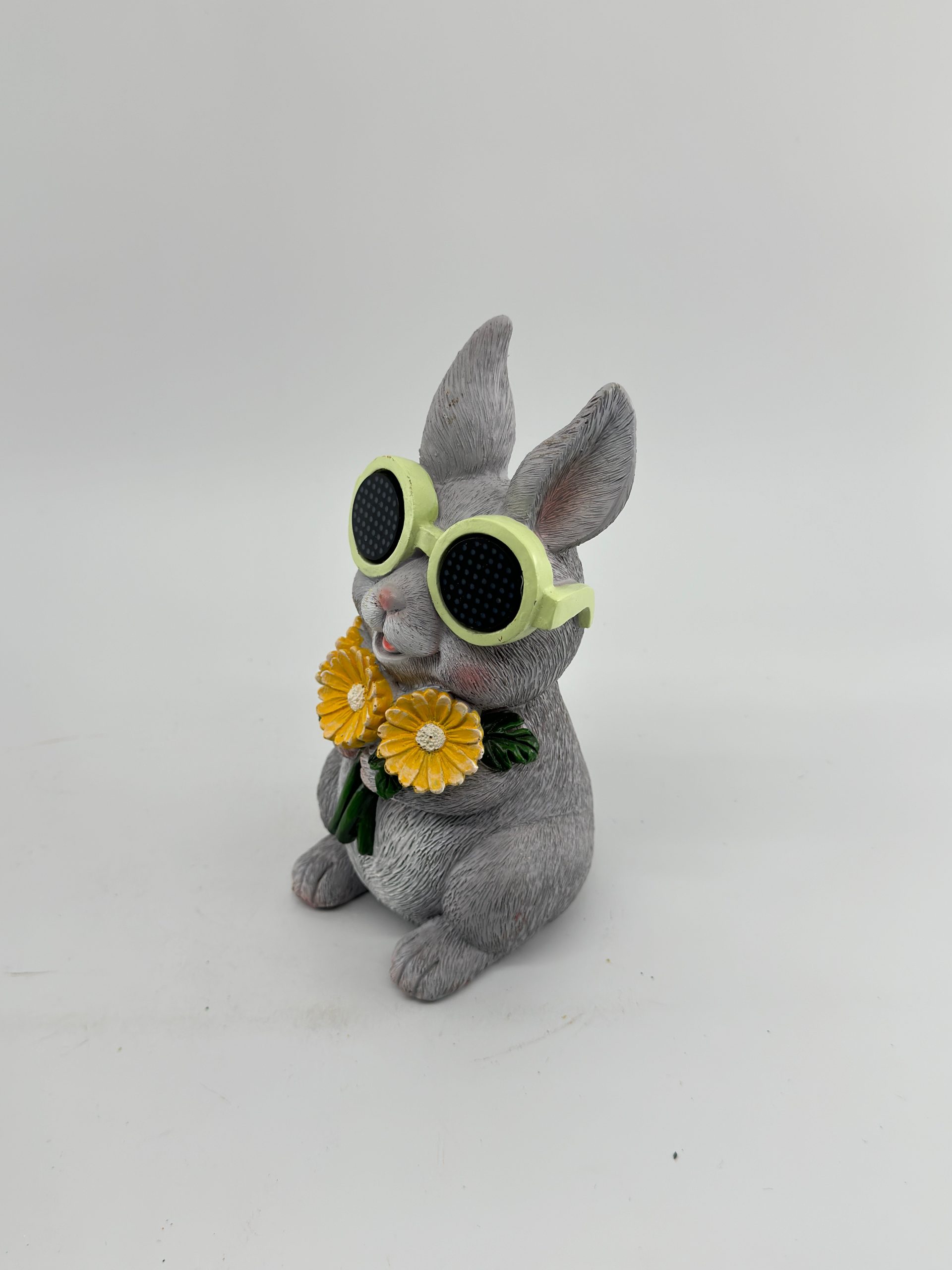 Detailed resin animal garden decor product